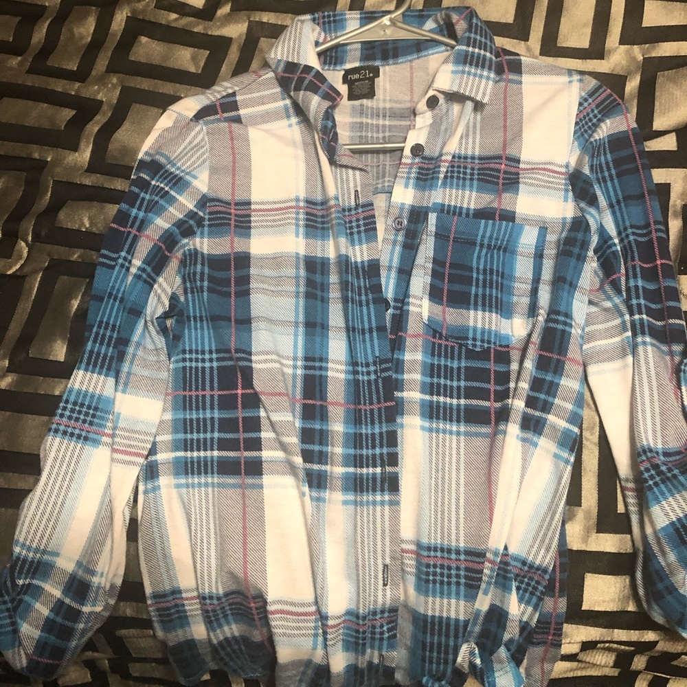 🔥🔥🔥 3/$20 Plaid Button Up